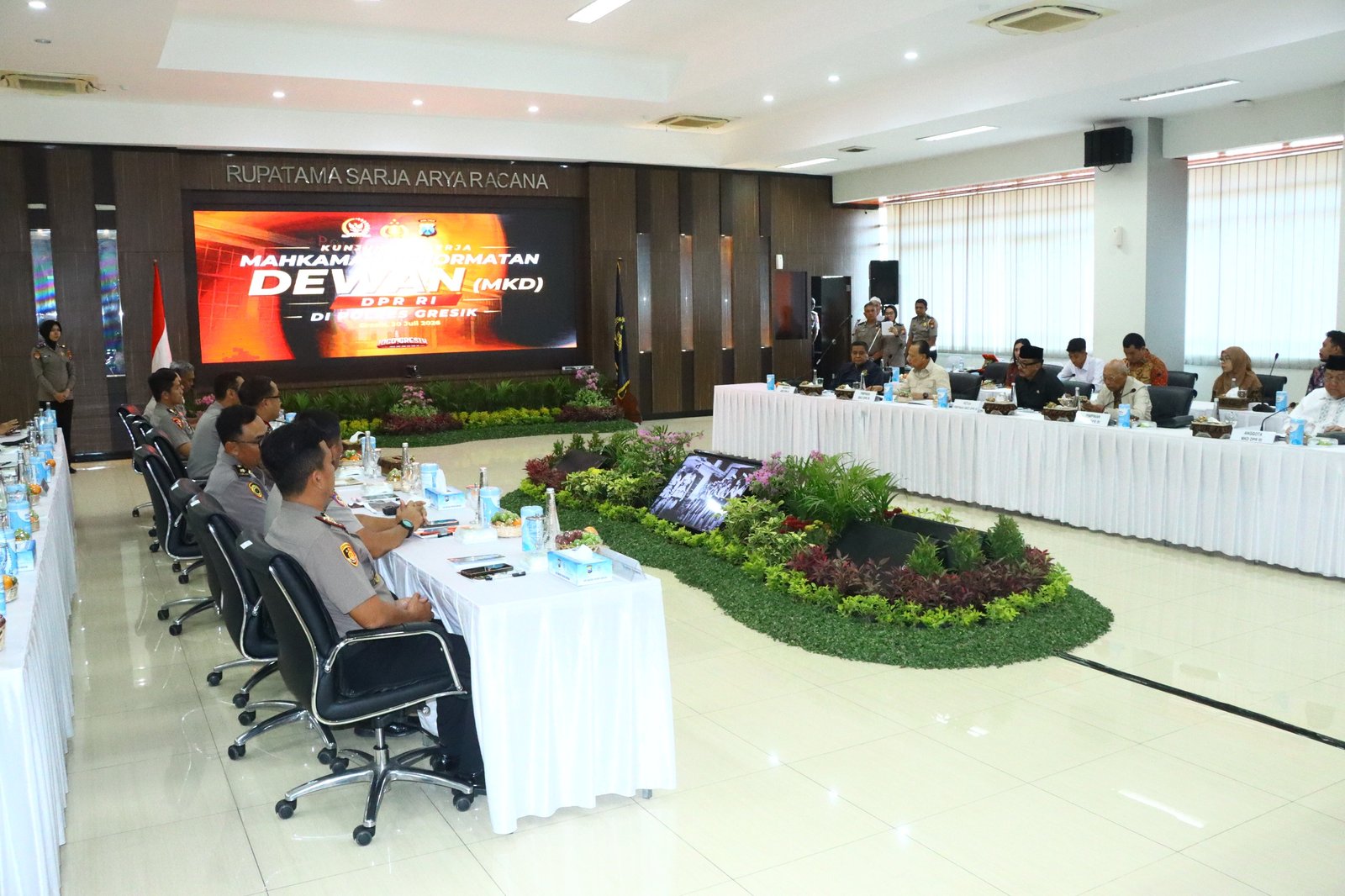 Sinergi Jaga Marwah Lembaga Negara, MKD DPR RI Kunjungi Polres Gresik Perkuat Kolaborasi dan Pengawasan TNKB Khusus