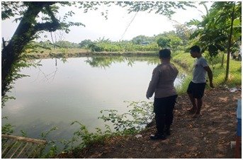 Pantau Budidaya Ikan Nila dan Jaer, Polsek Kedamean Dukung Ketahanan Pangan Berkelanjutan